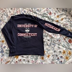 Champion University of Connecticut Huskies Long Sleeve Shirt Navy Size M
